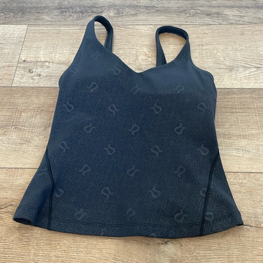 Lululemon size 4 align tank